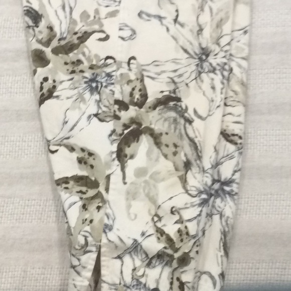 Bundle of 3 Chico’s Capris - Picture 2 of 8